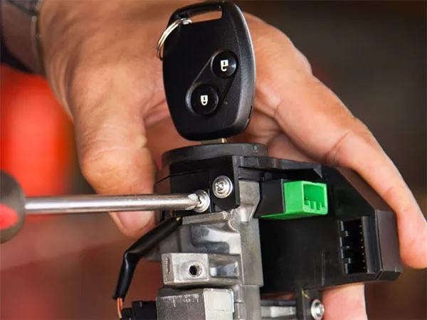 M2 Keys technician fixing ignition lock